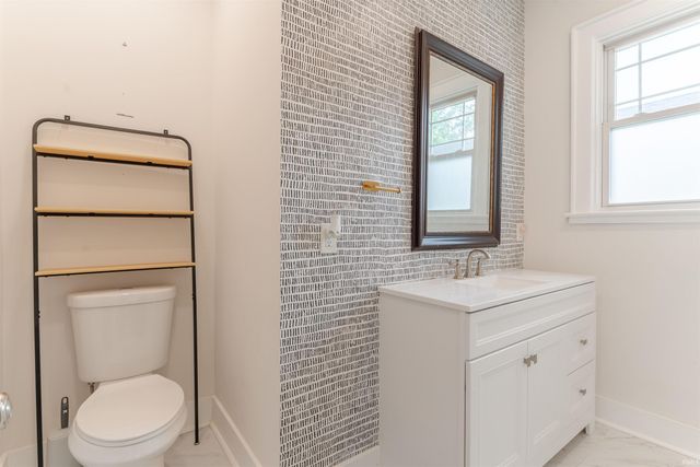 623 S Runnymeade Avenue, Evansville, IN 47714