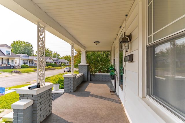 623 S Runnymeade Avenue, Evansville, IN 47714