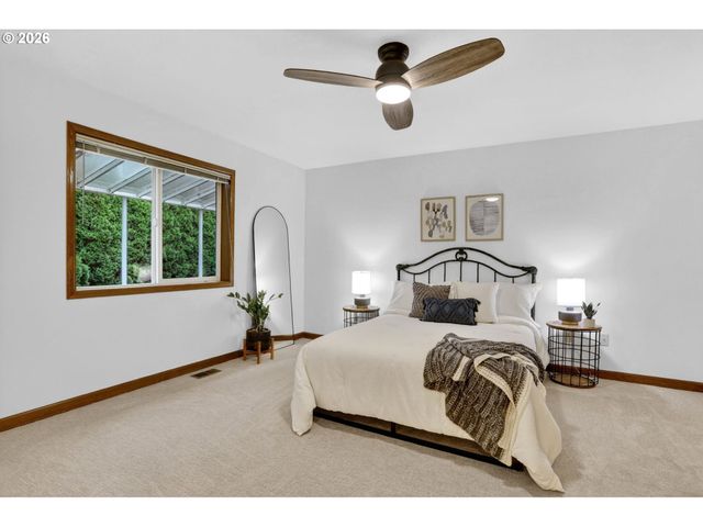 2750 Ne ELLIOTT Ave, Gresham, OR 97030