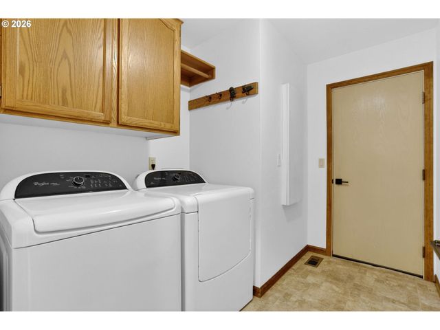 2750 Ne ELLIOTT Ave, Gresham, OR 97030