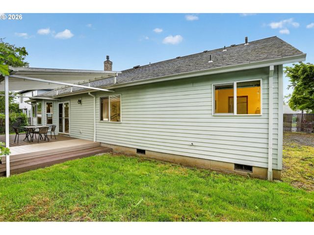 2750 Ne ELLIOTT Ave, Gresham, OR 97030