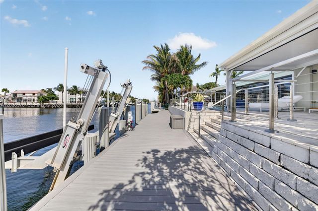 2611 NE 36th Street, Lighthouse Point, FL 33064