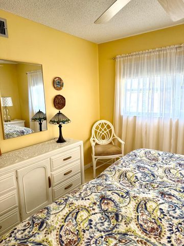 300 NE 26TH Avenue 2010, Boynton Beach, FL 33435