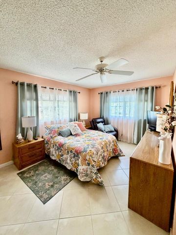 300 NE 26TH Avenue 2010, Boynton Beach, FL 33435