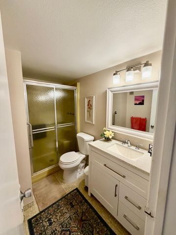 300 NE 26TH Avenue 2010, Boynton Beach, FL 33435