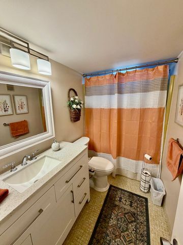 300 NE 26TH Avenue 2010, Boynton Beach, FL 33435