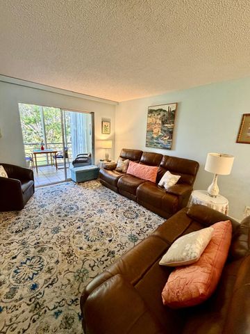 300 NE 26TH Avenue 2010, Boynton Beach, FL 33435