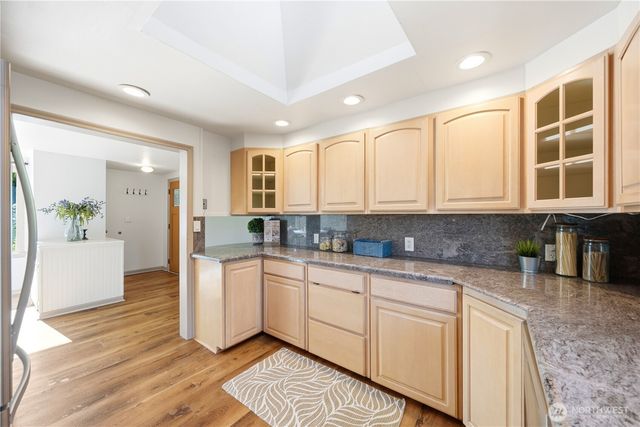 11526 3rd Avenue NE, Seattle, WA 98125