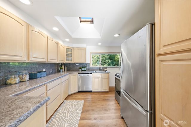 11526 3rd Avenue NE, Seattle, WA 98125