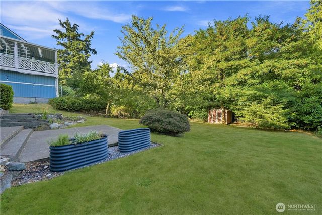 11526 3rd Avenue NE, Seattle, WA 98125