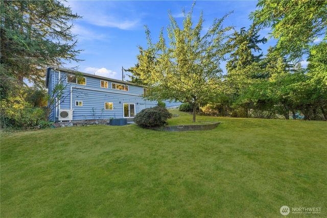 11526 3rd Avenue NE, Seattle, WA 98125