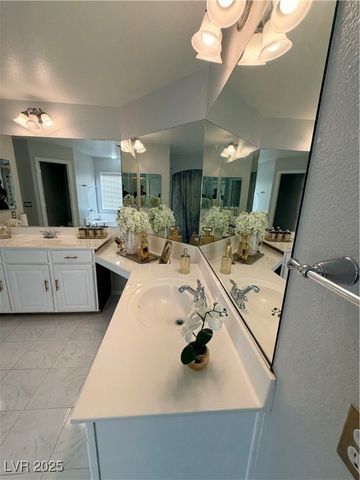 1220 Earth Court, North Las Vegas, NV 89032