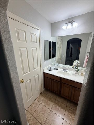 1220 Earth Court, North Las Vegas, NV 89032