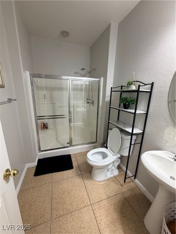 1220 Earth Court, North Las Vegas, NV 89032