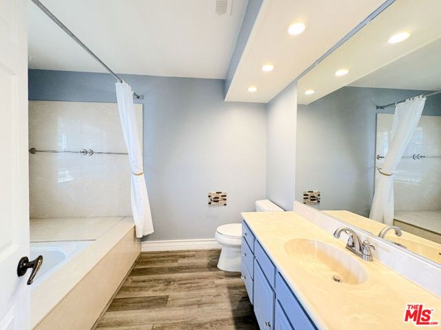 2578 Calle Abedul, Thousand Oaks, CA 91360