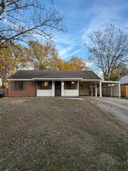 8448 Booneville Drive, Southaven, MS 38671
