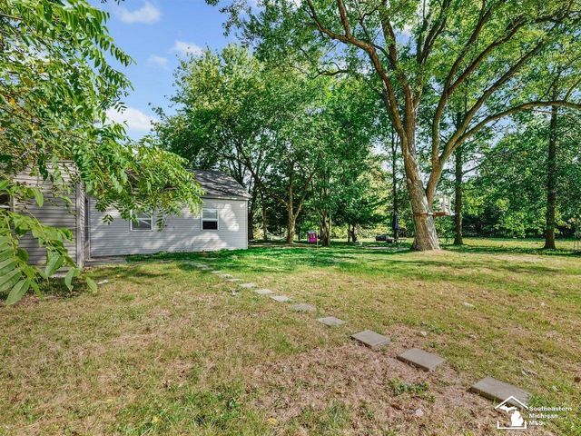 109 W Dean Road, Temperance, MI 48182