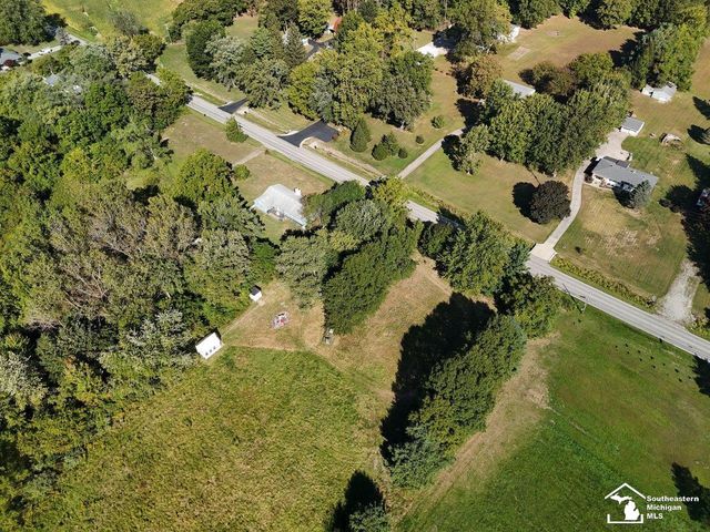 109 W Dean Road, Temperance, MI 48182