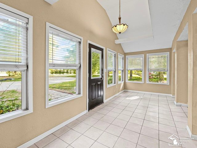 109 W Dean Road, Temperance, MI 48182