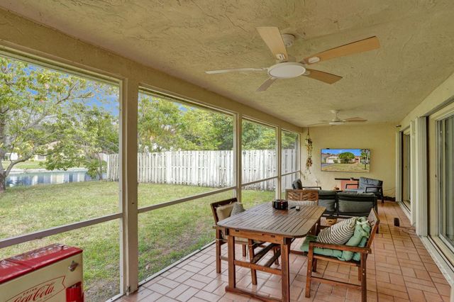13525 NW 5th Court, Plantation, FL 33325