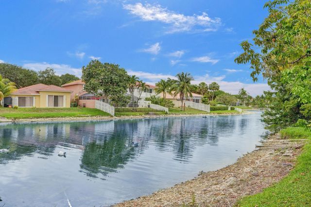13525 NW 5th Court, Plantation, FL 33325