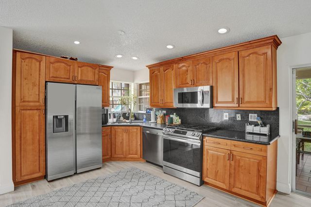 13525 NW 5th Court, Plantation, FL 33325
