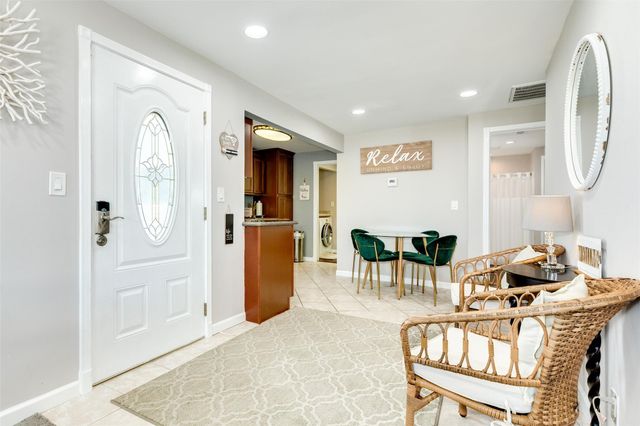 4421 Pelican Road, Jamaica Beach, TX 77554