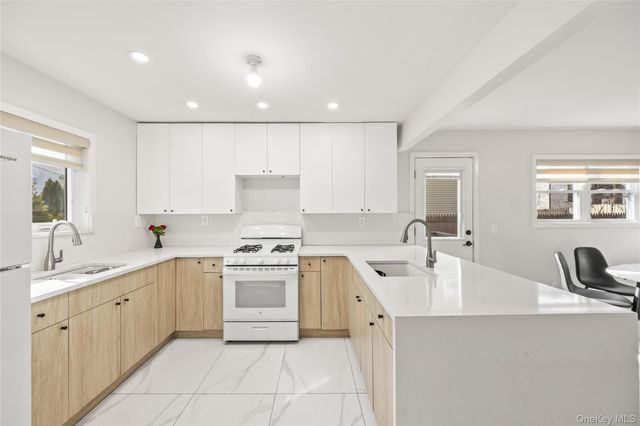 10 Sneden Court, Spring Valley, NY 10977