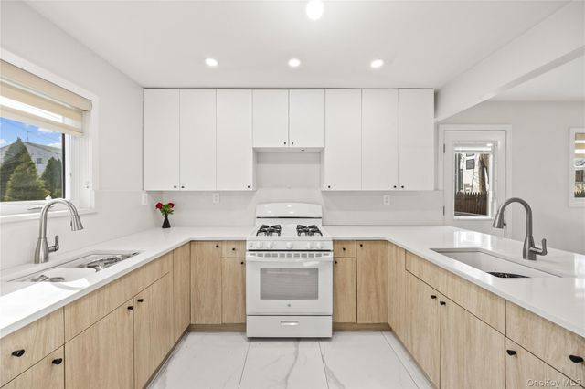 10 Sneden Court, Spring Valley, NY 10977