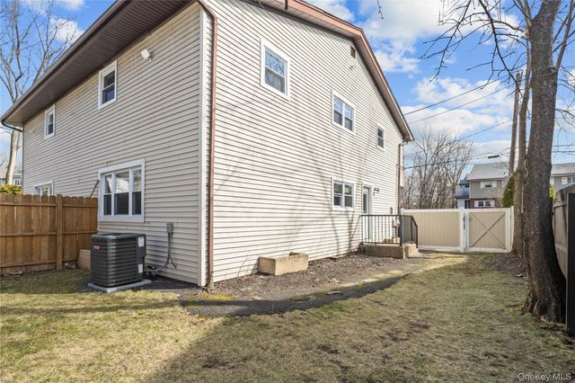 10 Sneden Court, Spring Valley, NY 10977