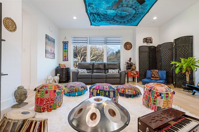 3111 Hedgerow Drive, Dallas, TX 75235