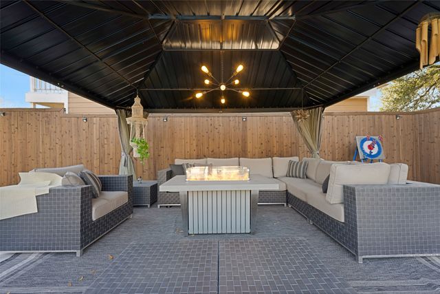 3111 Hedgerow Drive, Dallas, TX 75235