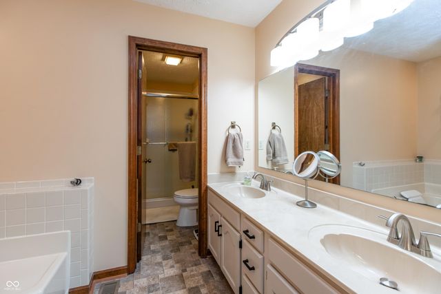 9758 Nicole Lane, Brownsburg, IN 46112