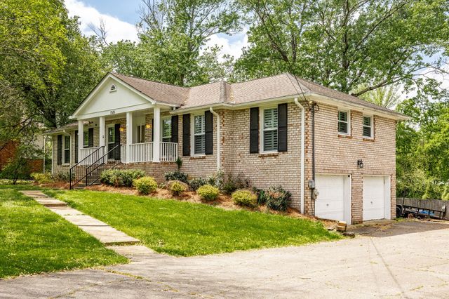 1525 Lipscomb Dr, Brentwood, TN 37027