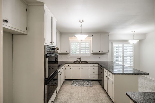 1525 Lipscomb Dr, Brentwood, TN 37027