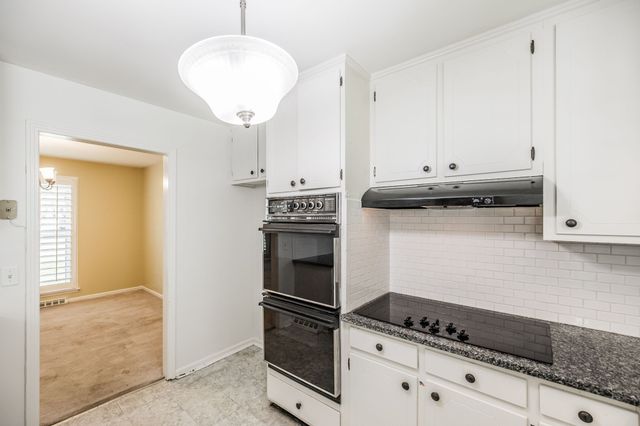 1525 Lipscomb Dr, Brentwood, TN 37027