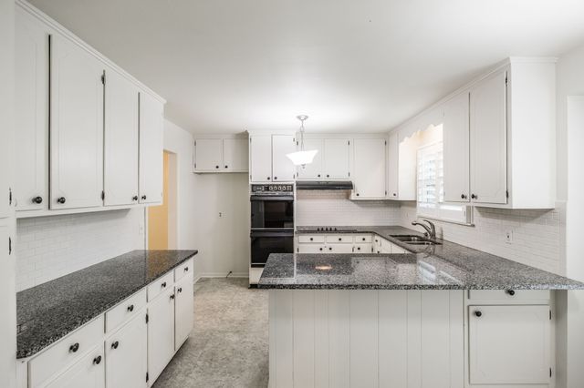 1525 Lipscomb Dr, Brentwood, TN 37027