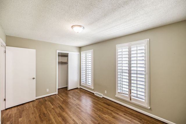 1525 Lipscomb Dr, Brentwood, TN 37027