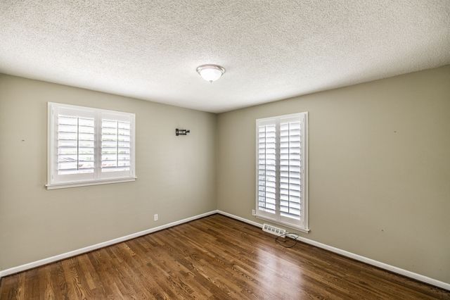 1525 Lipscomb Dr, Brentwood, TN 37027