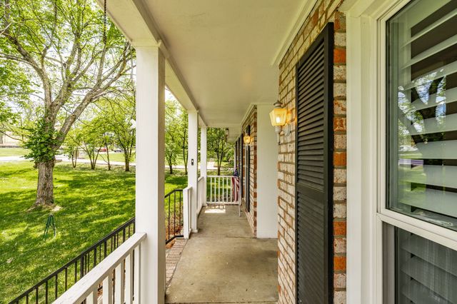 1525 Lipscomb Dr, Brentwood, TN 37027