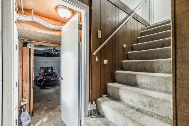 1525 Lipscomb Dr, Brentwood, TN 37027