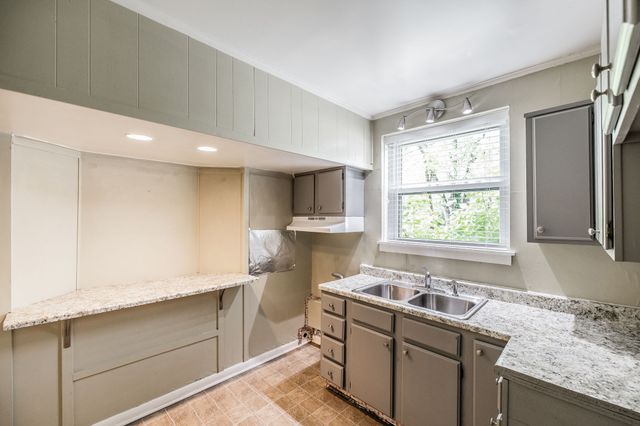 1525 Lipscomb Dr, Brentwood, TN 37027