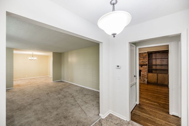 1525 Lipscomb Dr, Brentwood, TN 37027