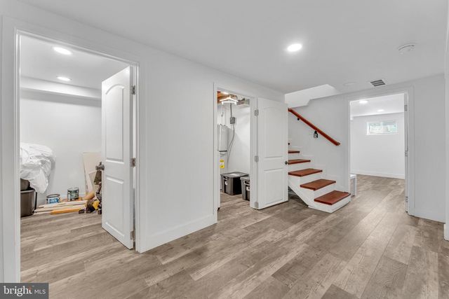 572 ZOE RD, Sicklerville, NJ 08081