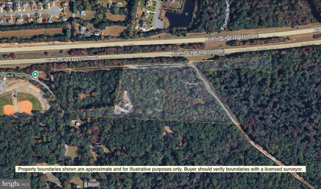 572 ZOE RD, Sicklerville, NJ 08081