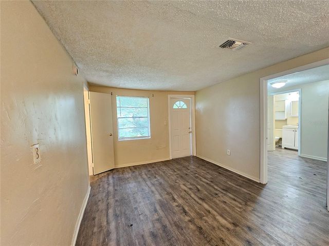 1504 E 99TH AVENUE B, Tampa, FL 33612
