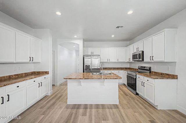 11921 W MONTE VISTA Road, Avondale, AZ 85392