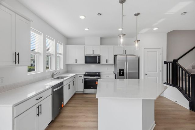 10396 Ithaca Lane N, Maple Grove, MN 55369
