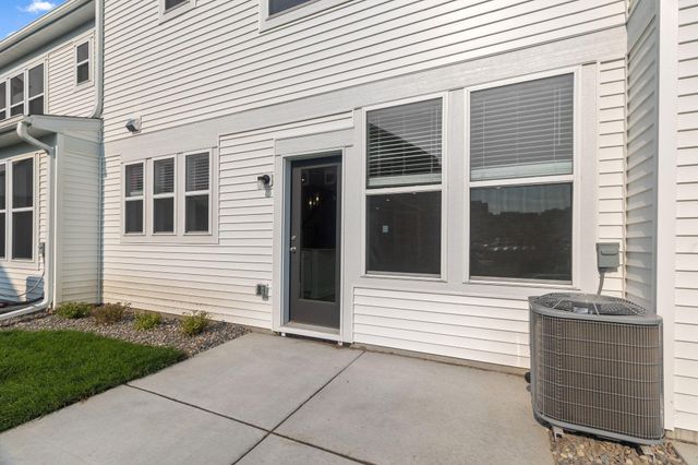 10396 Ithaca Lane N, Maple Grove, MN 55369