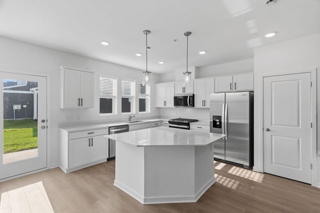 10396 Ithaca Lane N, Maple Grove, MN 55369